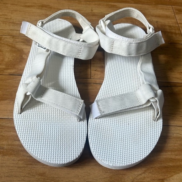 Teva Shoes - Teva sandal size 8